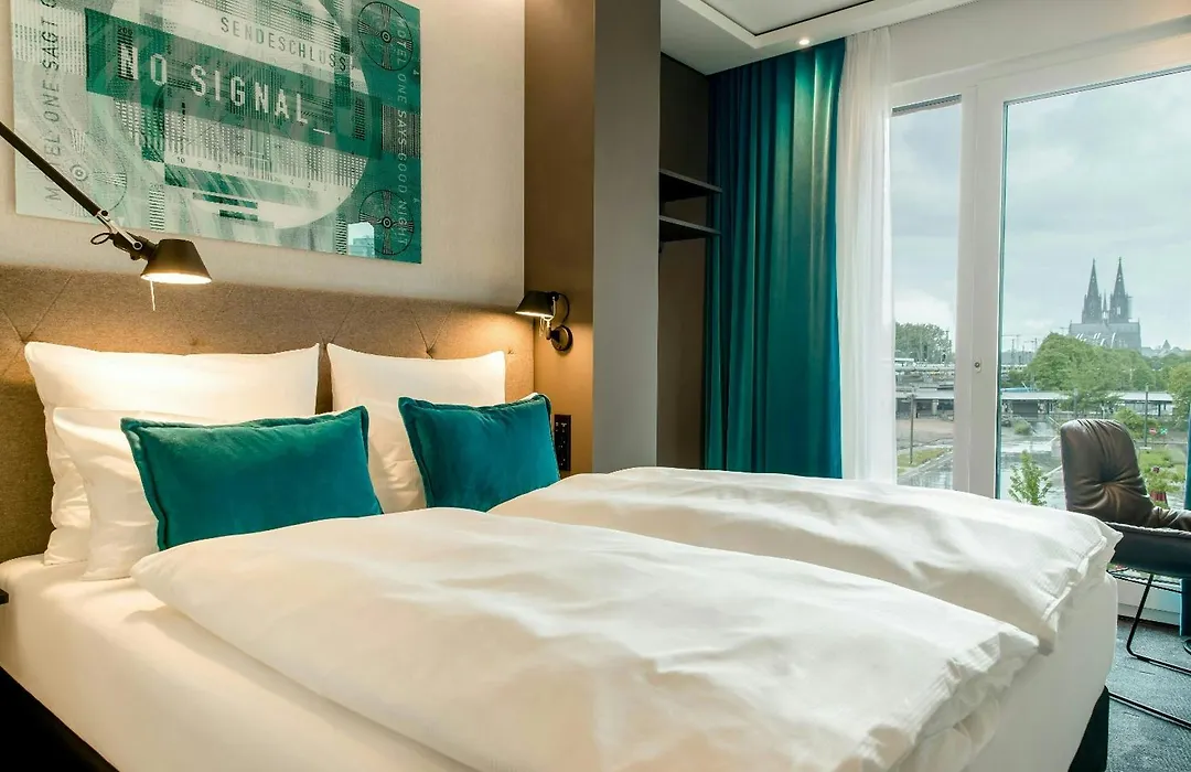Motel One Köln-Messe-1